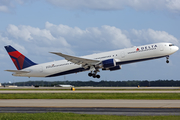 Delta Air Lines Boeing 767-432(ER) (N828MH) at  Atlanta - Hartsfield-Jackson International, United States