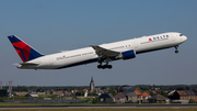 Delta Air Lines Boeing 767-432(ER) (N828MH) at  Brussels - International, Belgium