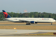 Delta Air Lines Boeing 767-432(ER) (N828MH) at  Frankfurt am Main, Germany