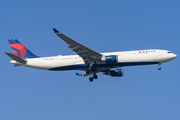 Delta Air Lines Airbus A330-302 (N828NW) at  Amsterdam - Schiphol, Netherlands