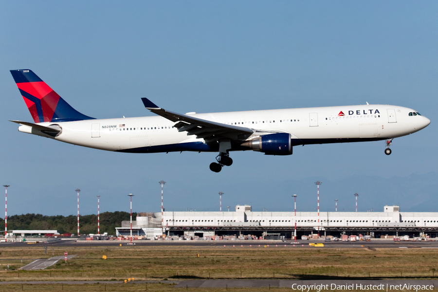 Delta Air Lines Airbus A330-302 (N828NW) | Photo 476661