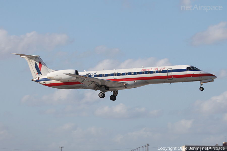 American Eagle Embraer ERJ-140LR (N829AE) | Photo 37084