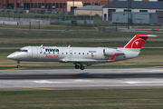 Northwest Airlink (Pinnacle Airlines) Bombardier CRJ-200LR (N829AY) at  Minneapolis - St. Paul International, United States