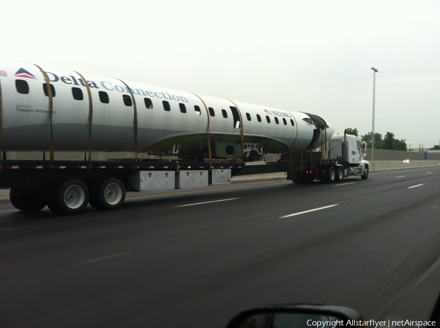 Delta Connection (Freedom Airlines) Embraer ERJ-145LR (N829MJ) | Photo 31349
