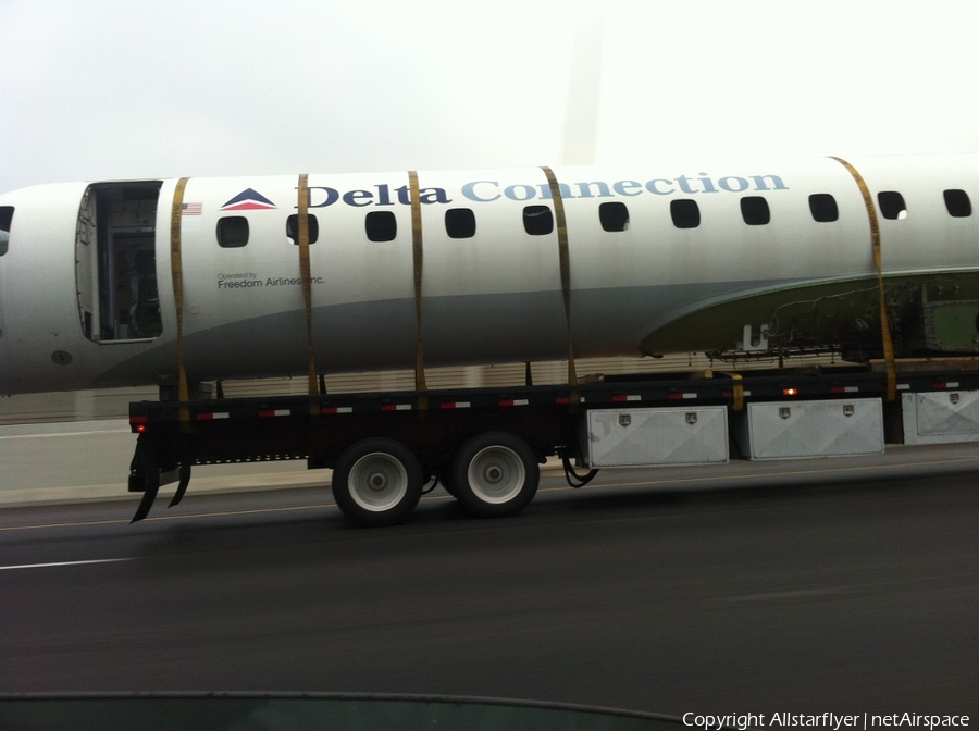 Delta Connection (Freedom Airlines) Embraer ERJ-145LR (N829MJ) | Photo 31351