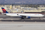 Delta Air Lines Airbus A330-202 (N829NW) at  Phoenix - Sky Harbor, United States