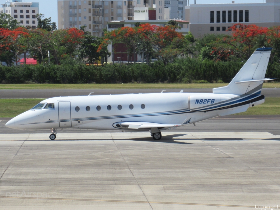 (Private) Gulfstream G200 (N82FB) | Photo 332168