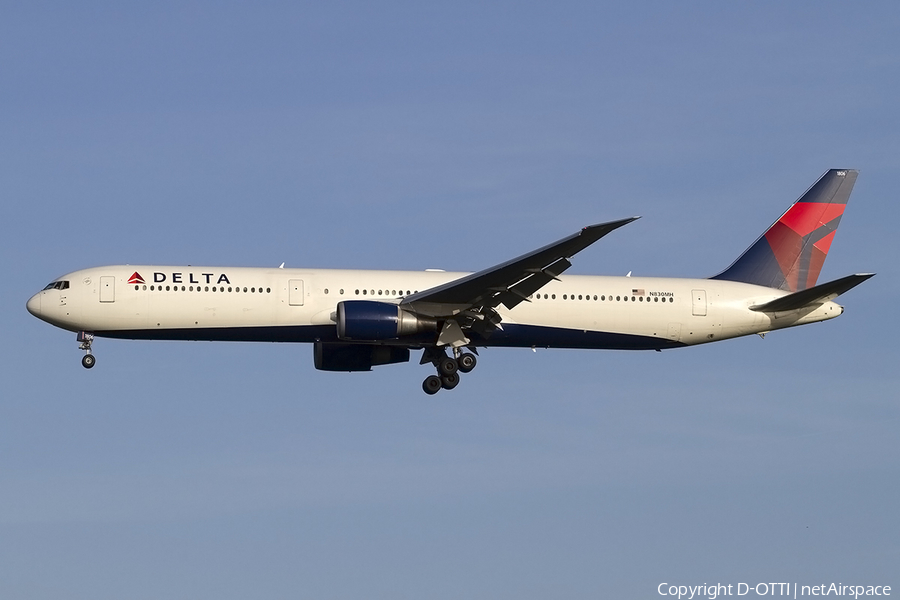 Delta Air Lines Boeing 767-432(ER) (N830MH) | Photo 400163