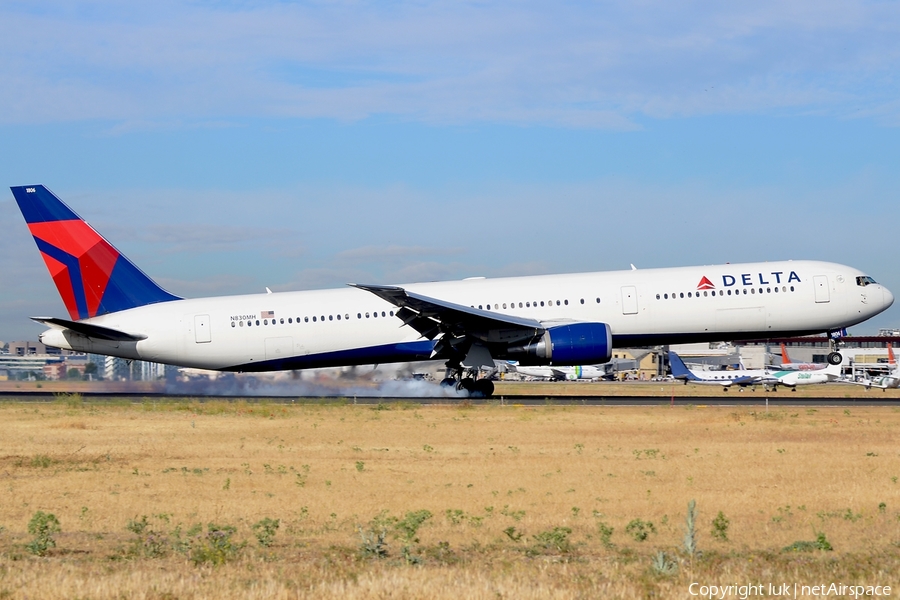 Delta Air Lines Boeing 767-432(ER) (N830MH) | Photo 222829