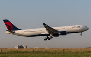 Delta Air Lines Airbus A330-302 (N830NW) at  Paris - Charles de Gaulle (Roissy), France