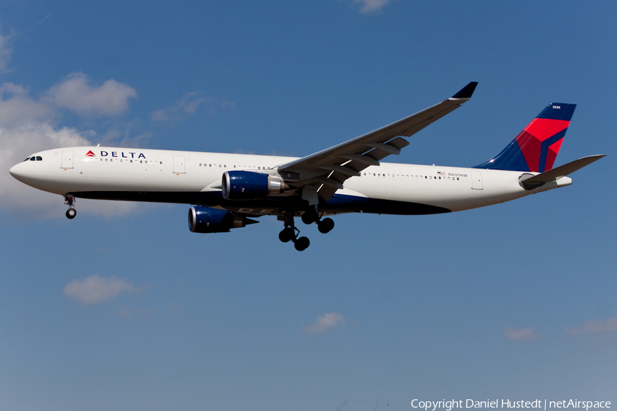 Delta Air Lines Airbus A330-302 (N830NW) | Photo 452703