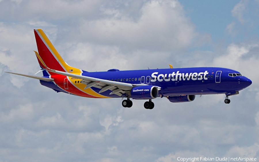 Southwest Airlines Boeing 737-8H4 (N8310C) | Photo 330779