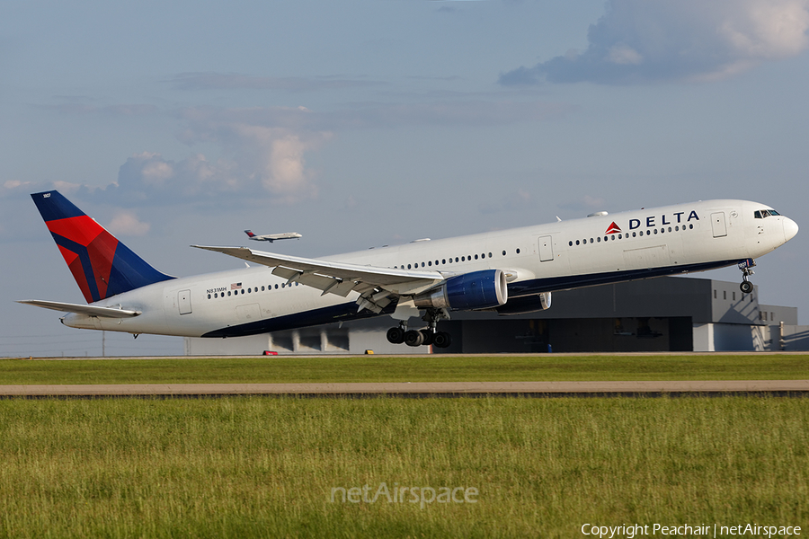 Delta Air Lines Boeing 767-432(ER) (N831MH) | Photo 168126