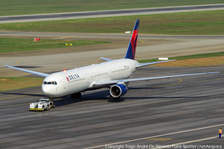 Delta Air Lines Boeing 767-432(ER) (N831MH) | Photo 542886