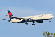 Delta Air Lines Boeing 767-432(ER) (N831MH) at  New York - John F. Kennedy International, United States