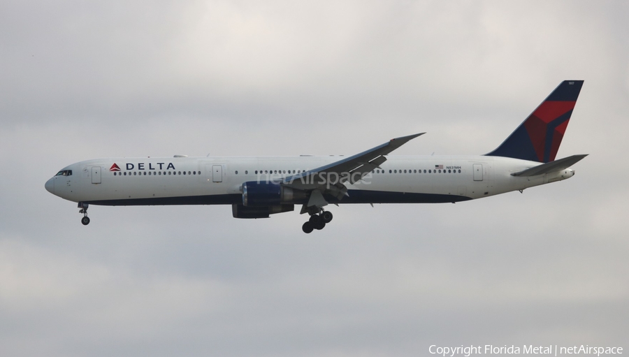 Delta Air Lines Boeing 767-432(ER) (N831MH) | Photo 306146