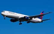 Delta Air Lines Boeing 767-432(ER) (N831MH) at  London - Heathrow, United Kingdom