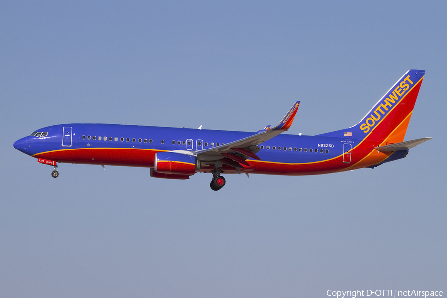 Southwest Airlines Boeing 737-8H4 (N8325D) | Photo 424998