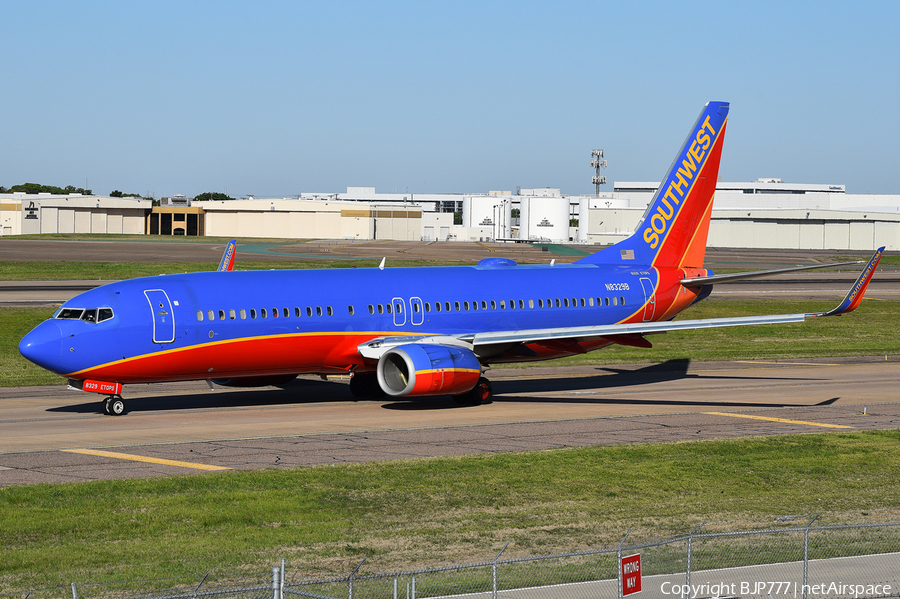 Southwest Airlines Boeing 737-8H4 (N8329B) | Photo 238103