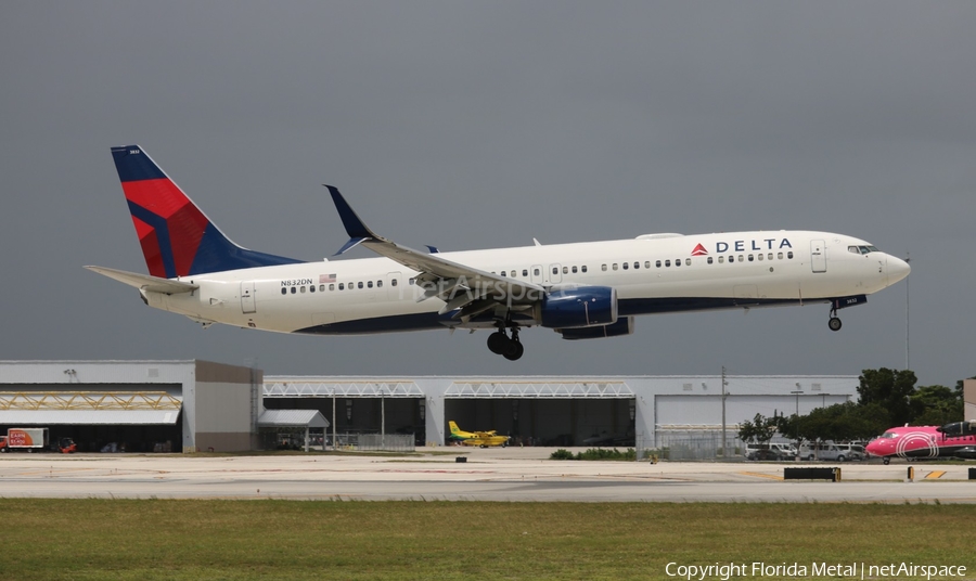 Delta Air Lines Boeing 737-932(ER) (N832DN) | Photo 358157