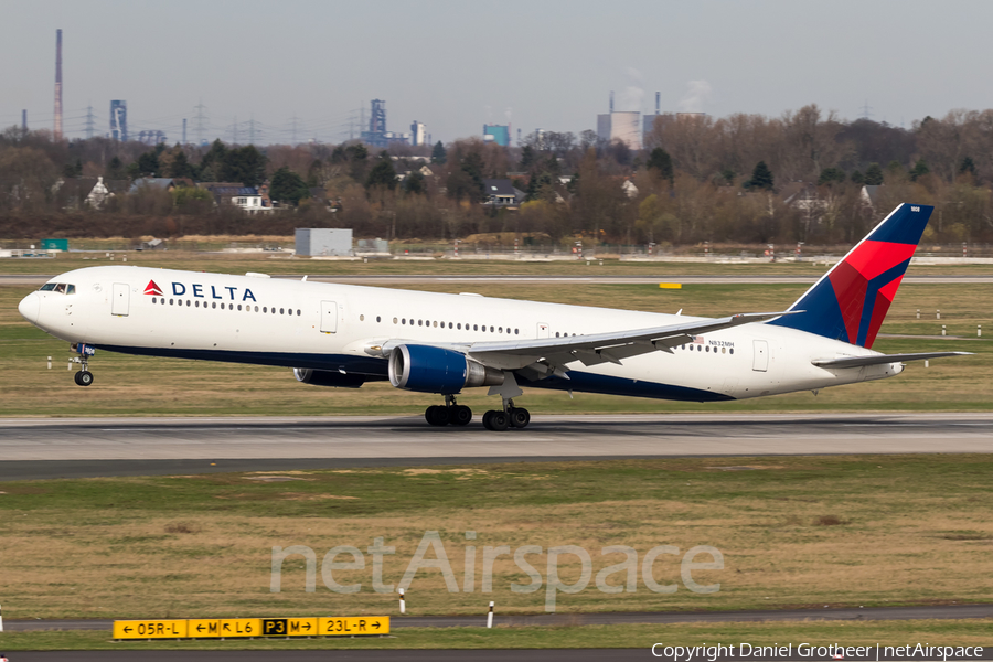 Delta Air Lines Boeing 767-432(ER) (N832MH) | Photo 198331