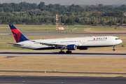 Delta Air Lines Boeing 767-432(ER) (N832MH) at  Dusseldorf - International, Germany