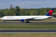 Delta Air Lines Boeing 767-432(ER) (N832MH) at  Berlin - Tegel, Germany