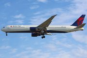 Delta Air Lines Boeing 767-432(ER) (N833MH) at  Barcelona - El Prat, Spain