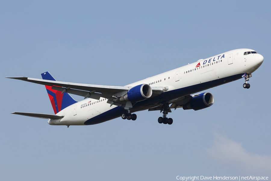 Delta Air Lines Boeing 767-432(ER) (N833MH) | Photo 128373