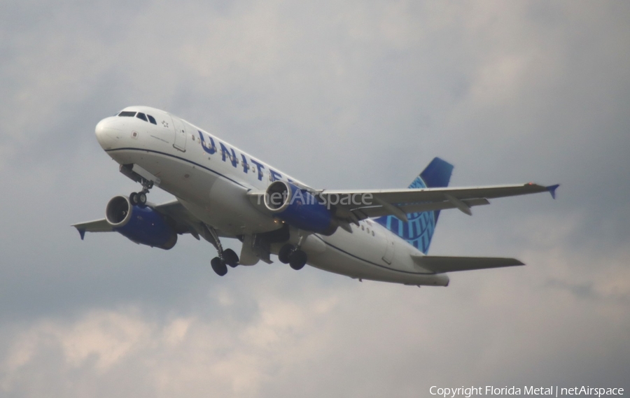 United Airlines Airbus A319-131 (N833UA) | Photo 628823