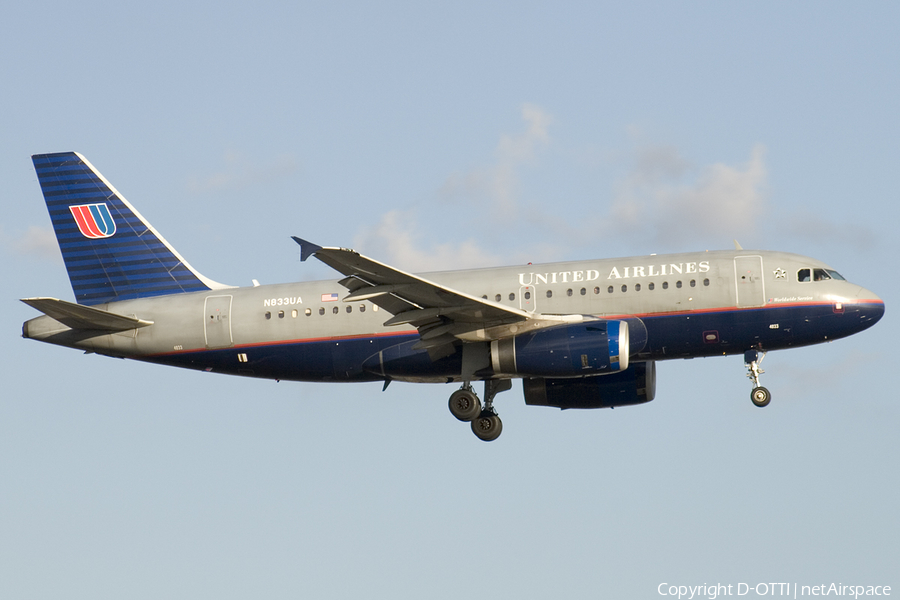 United Airlines Airbus A319-131 (N833UA) | Photo 177479