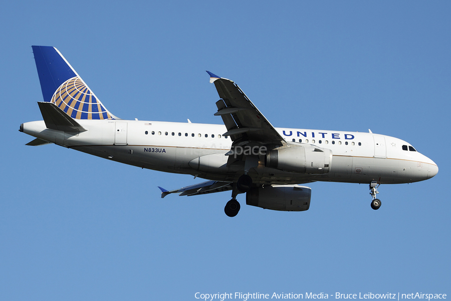 United Airlines Airbus A319-131 (N833UA) | Photo 92558