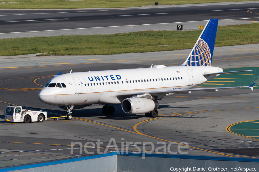 United Airlines Airbus A319-131 (N833UA) | Photo 255388