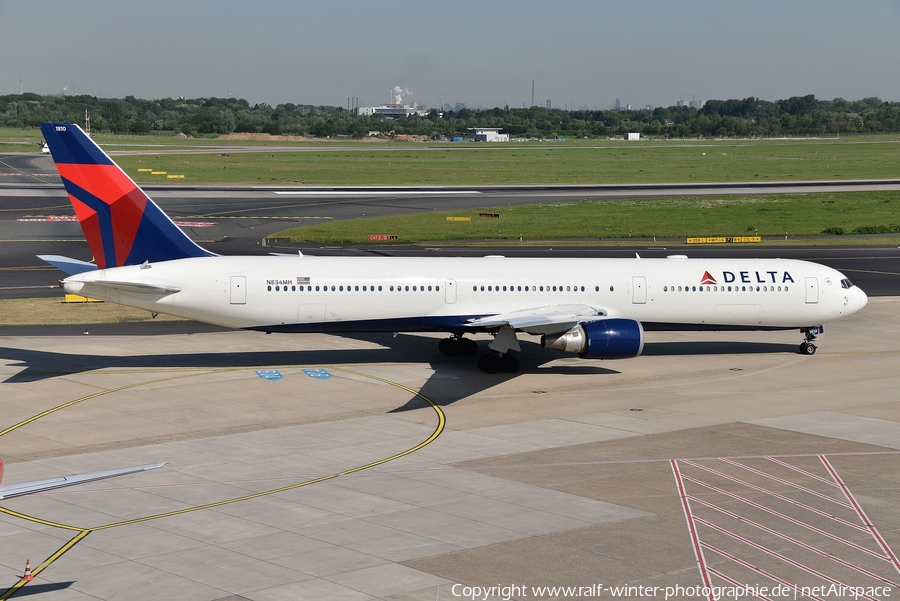 Delta Air Lines Boeing 767-432(ER) (N834MH) | Photo 403373