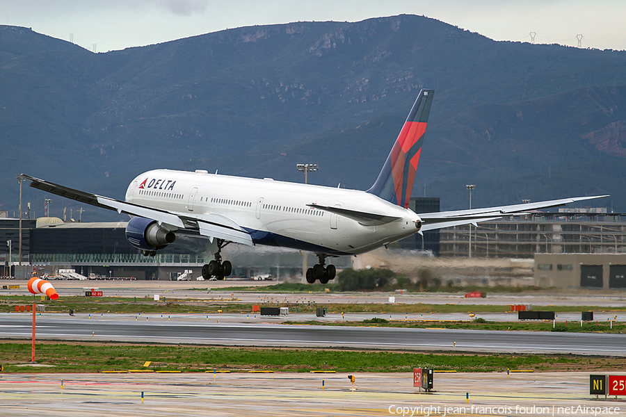 Delta Air Lines Boeing 767-432(ER) (N835MH) | Photo 149378