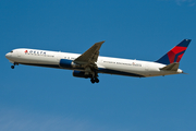 Delta Air Lines Boeing 767-432(ER) (N835MH) at  London - Heathrow, United Kingdom