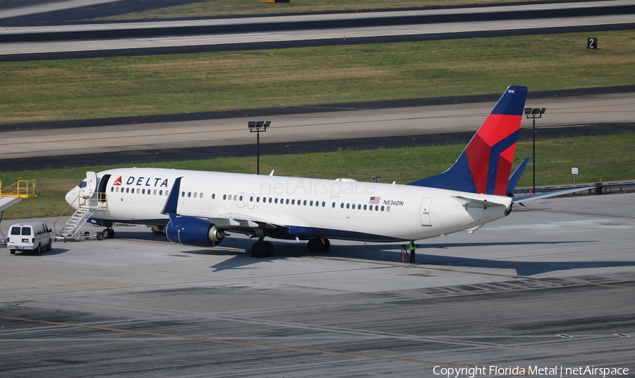 Delta Air Lines Boeing 737-932(ER) (N836DN) | Photo 318221