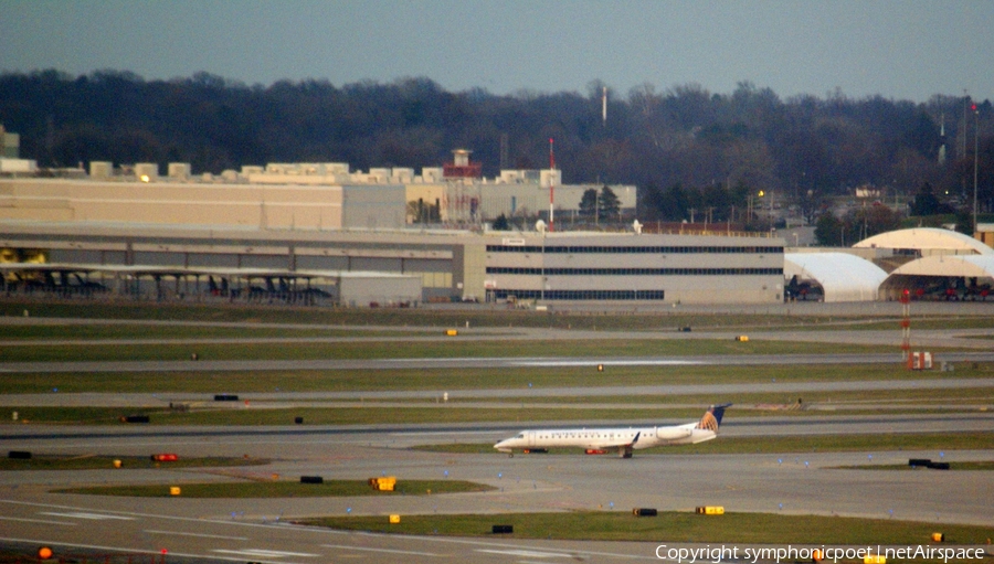 United Express (Trans States Airlines) Embraer ERJ-145LR (N836HK) | Photo 194816