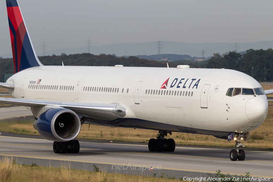 Delta Air Lines Boeing 767-432(ER) (N836MH) | Photo 125930