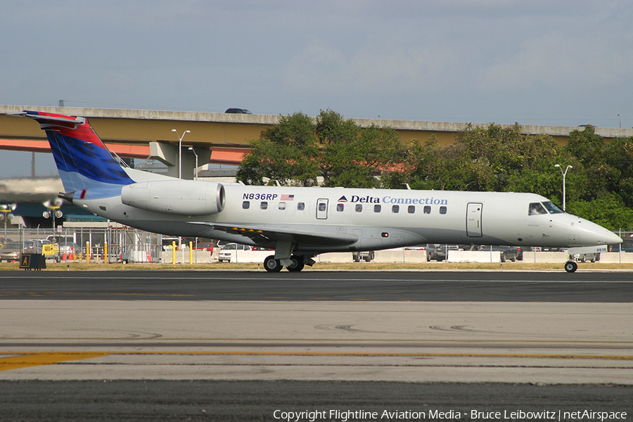 Delta Connection (Chautauqua Airlines) Embraer ERJ-135LR (N836RP) | Photo 89538