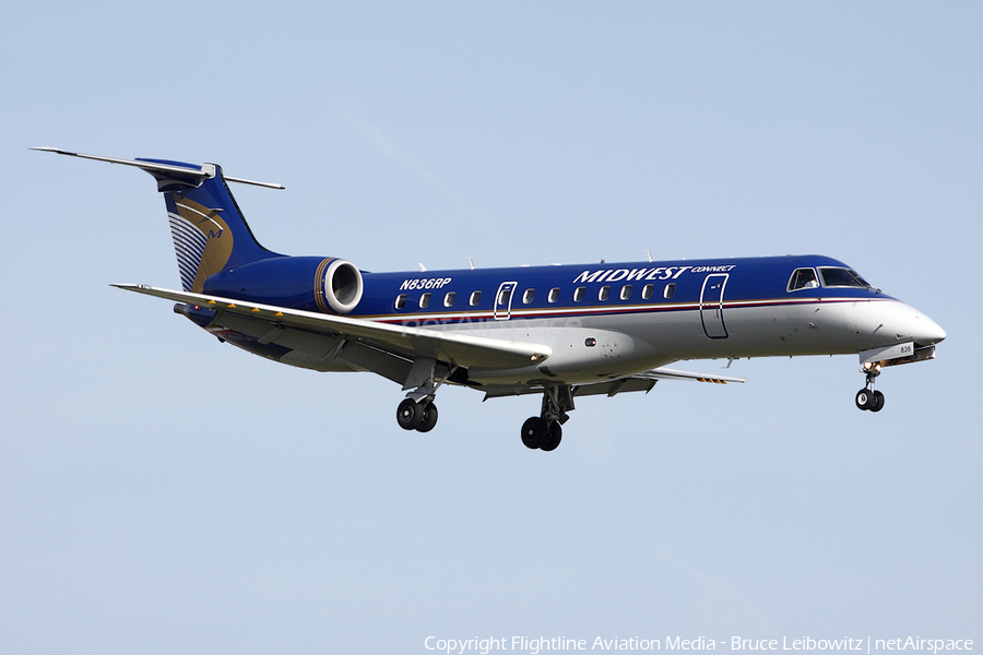 Midwest Connect Embraer ERJ-135LR (N836RP) | Photo 87390