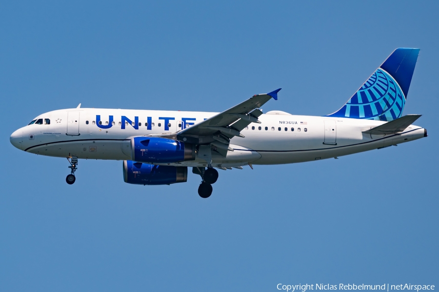 United Airlines Airbus A319-131 (N836UA) | Photo 680874