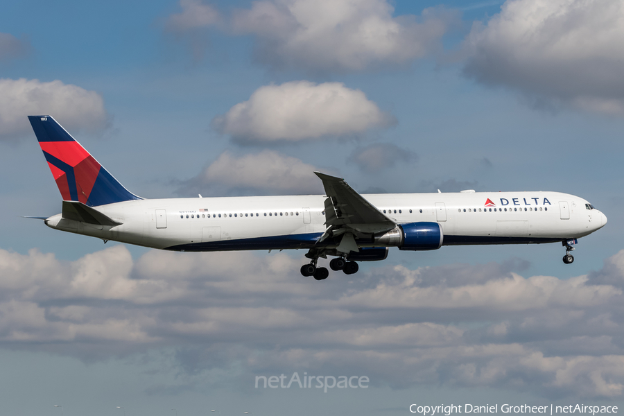 Delta Air Lines Boeing 767-432(ER) (N837MH) | Photo 90035