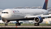 Delta Air Lines Boeing 767-432(ER) (N837MH) at  London - Heathrow, United Kingdom