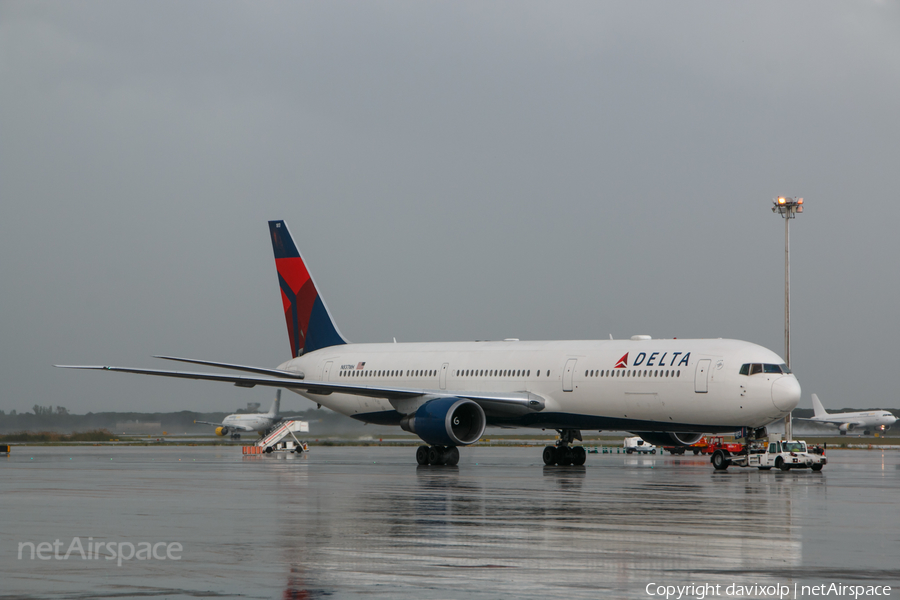 Delta Air Lines Boeing 767-432(ER) (N837MH) | Photo 365652