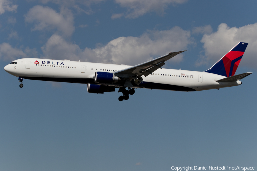 Delta Air Lines Boeing 767-432(ER) (N837MH) | Photo 446839