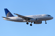 United Airlines Airbus A319-131 (N837UA) at  Toronto - Pearson International, Canada