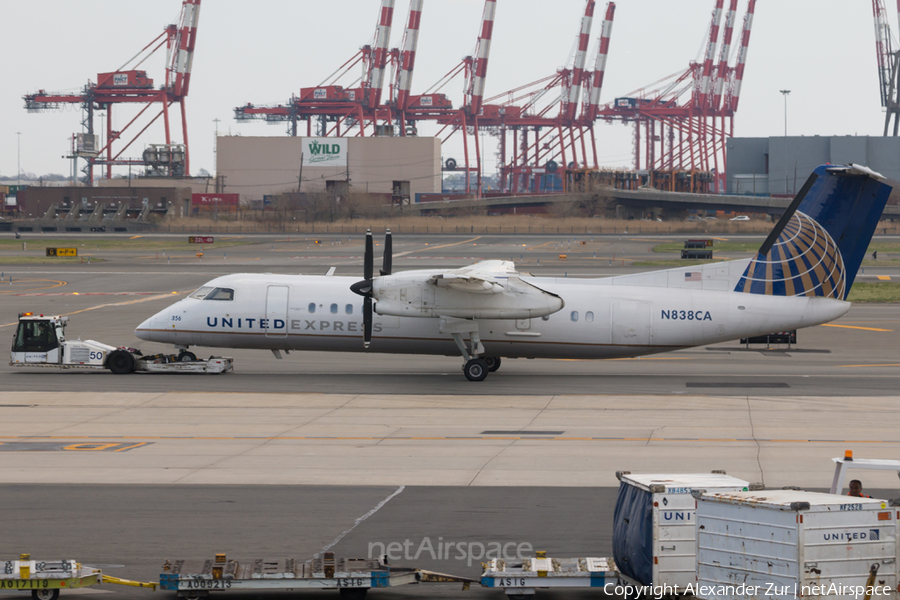 United Express (CommutAir) de Havilland Canada DHC-8-311Q (N838CA) | Photo 158666