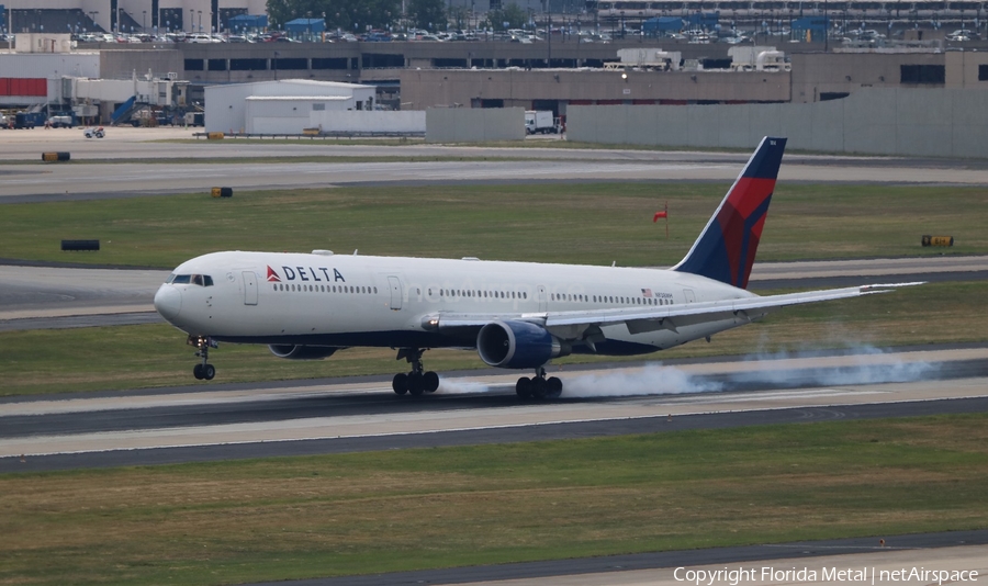 Delta Air Lines Boeing 767-432(ER) (N838MH) | Photo 318241