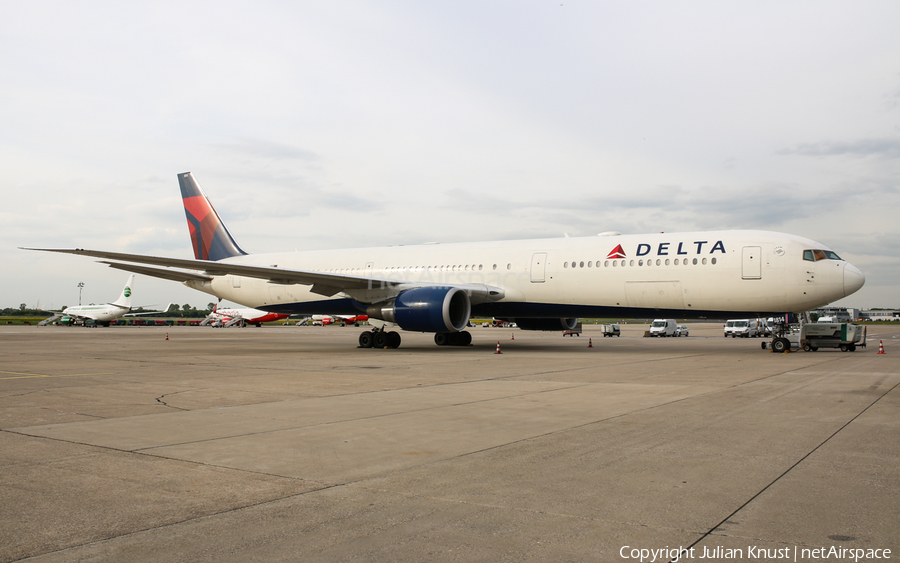 Delta Air Lines Boeing 767-432(ER) (N838MH) | Photo 76105